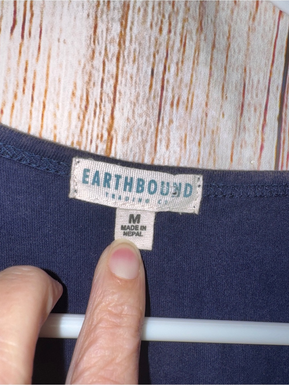 Earthbound Trading Company Moon Tree cropped t-shirt M - Picture 3 of 7